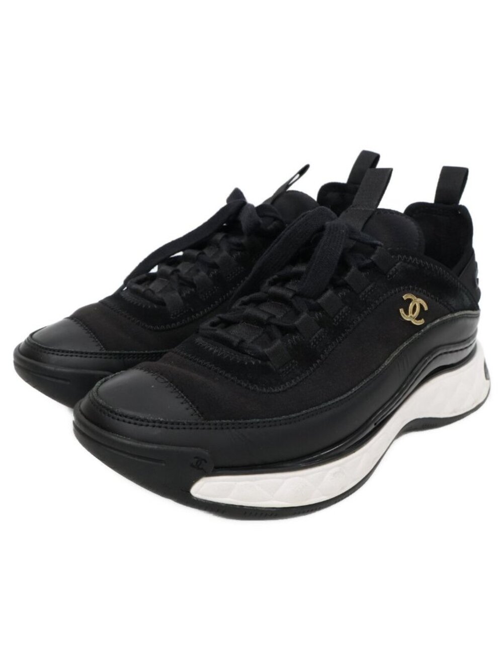 Chanel Velvet Calfskin & Mixed Fiber CC Logo Quilted Embossed Sole Low Cut - Picture 1 of 15